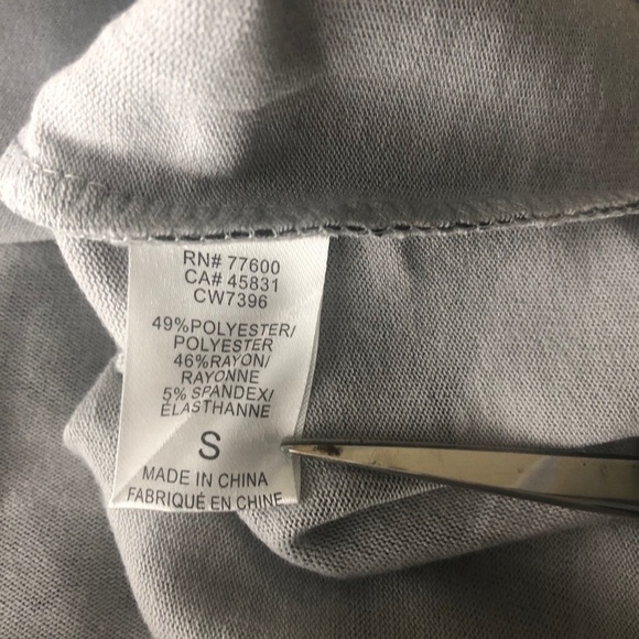 Chaser NWT CAMO Grey Long Sleeve Top Sweatshirt XSmall and Small. - Picture 9 of 9